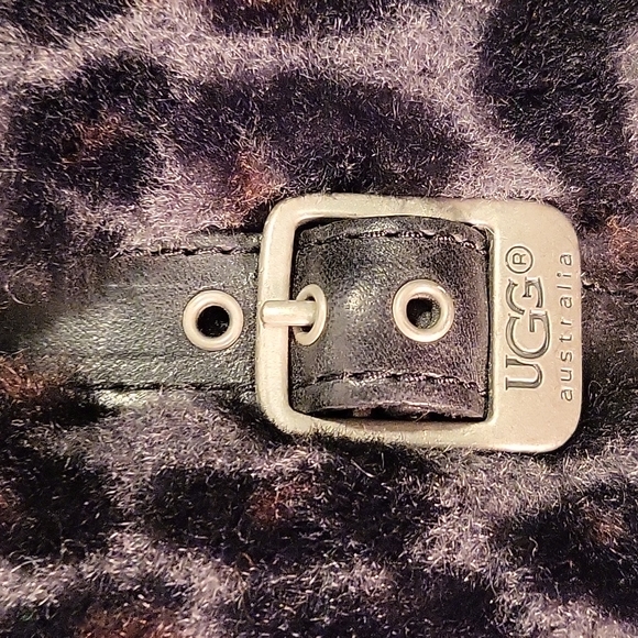 UGG Australia Ellee Leopard Stout Cuff Girls Boots Black - Picture 8 of 8